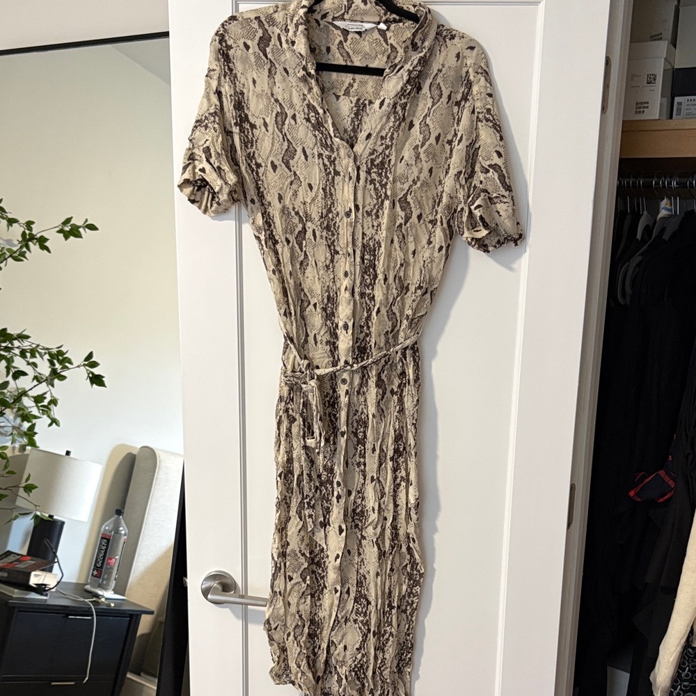Elegant Beige Snakeskin Midi Dress